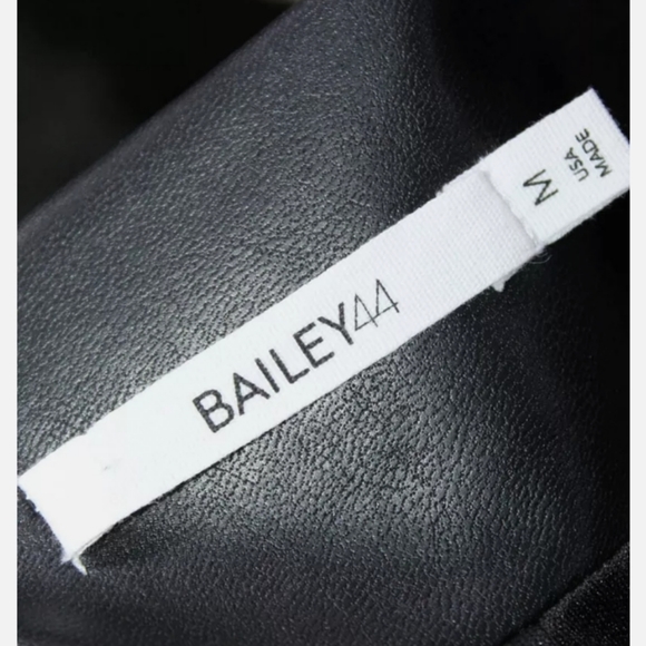 BAILEY 44 FAUX LEATHER PENCIL SKIRT plus blouse - Picture 10 of 10